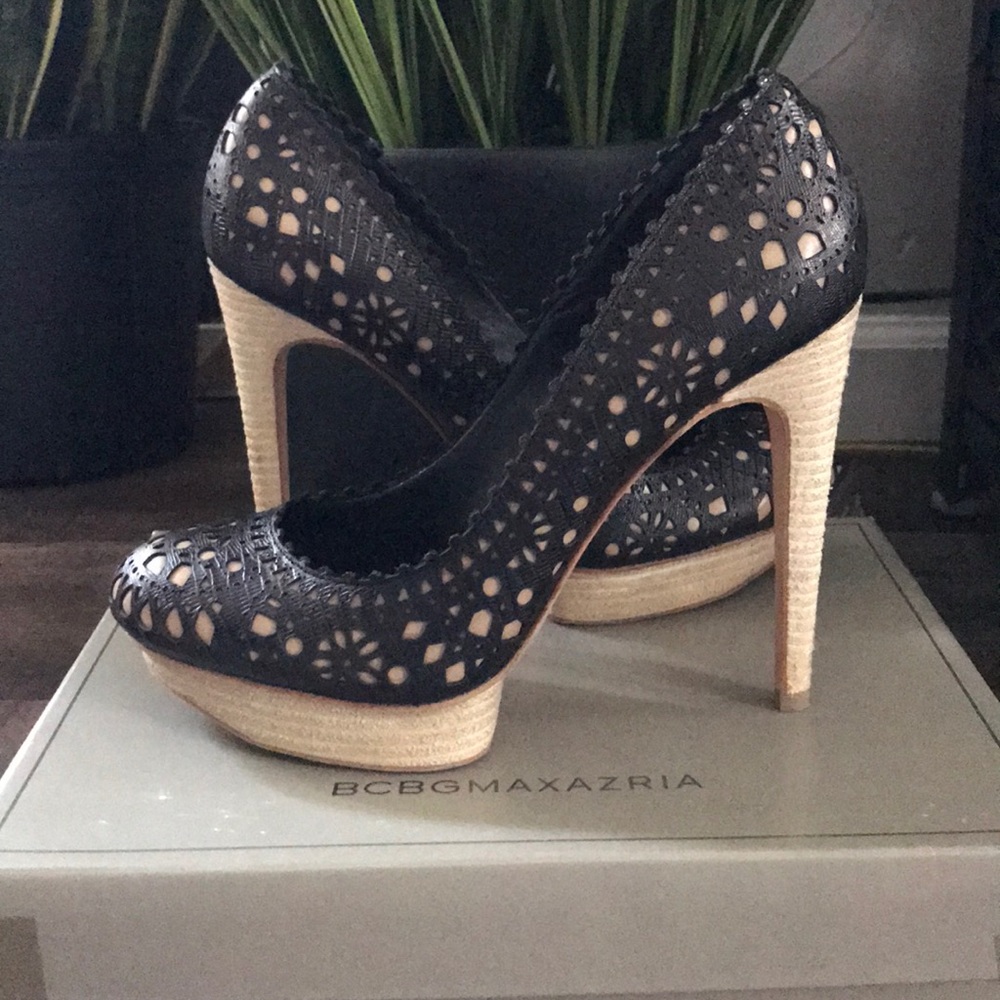 BCBG MaxAzria Pumps